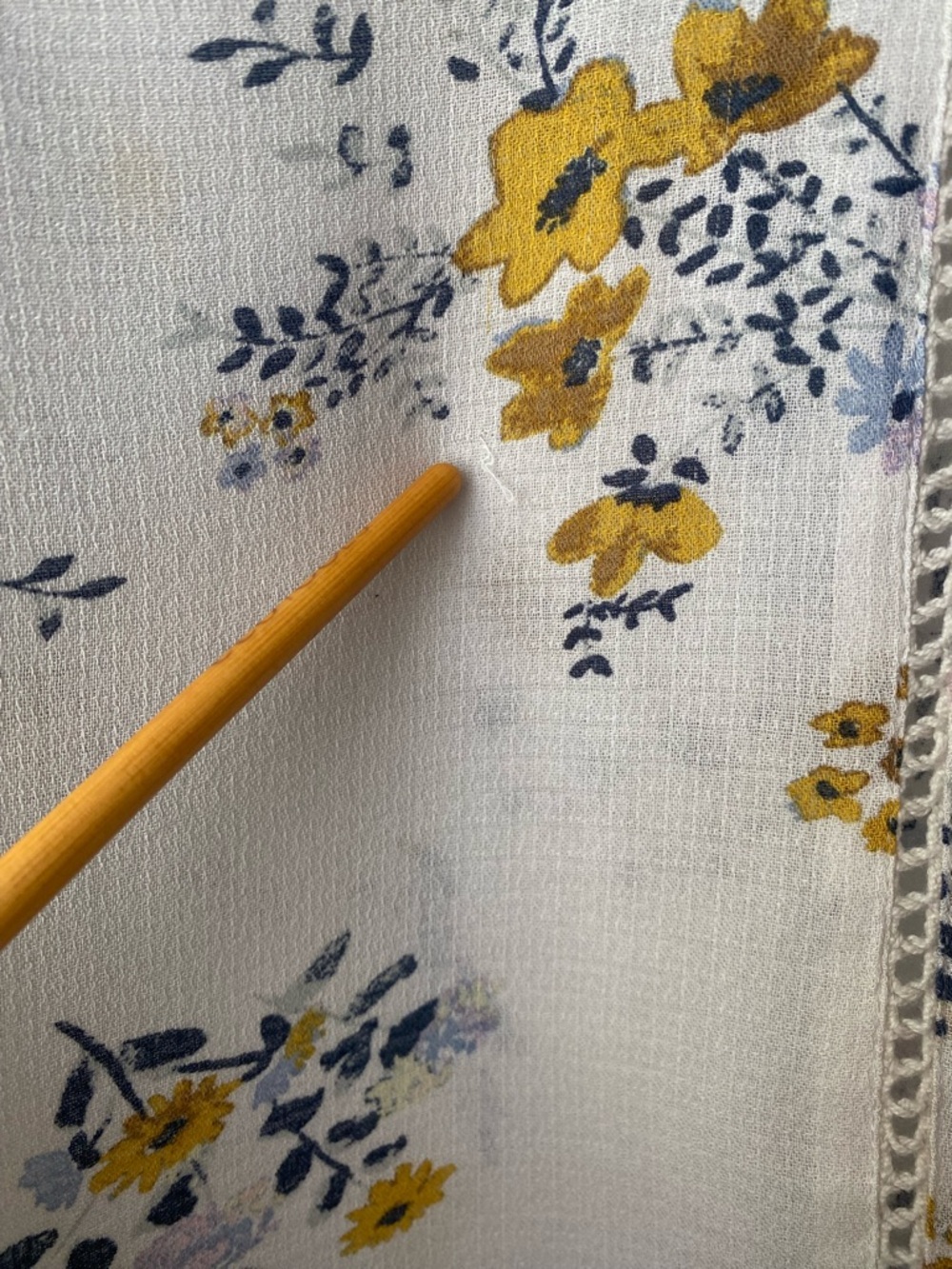 Lucky Brand airy lightweight floral blouse XL white blue yellow - Picture 4 of 7
